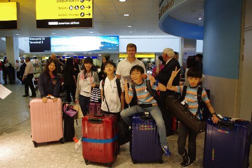 サマースクール空港出迎え(小学生)