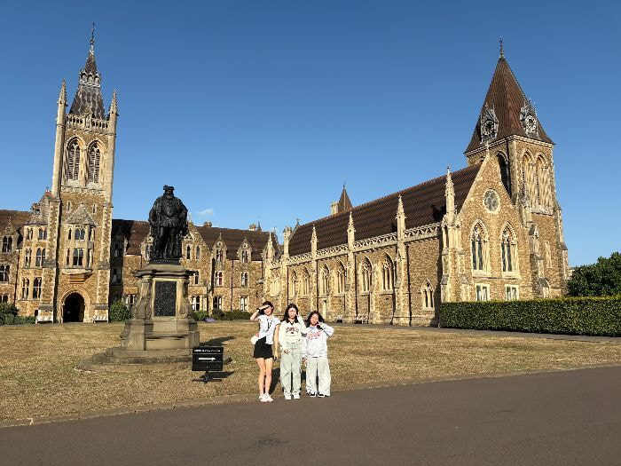 Charterhouse_Summer_School_Campus_Senior_Girls