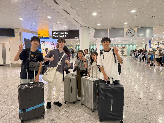 Harrow_ASK_Staff_Airport_Arrivals