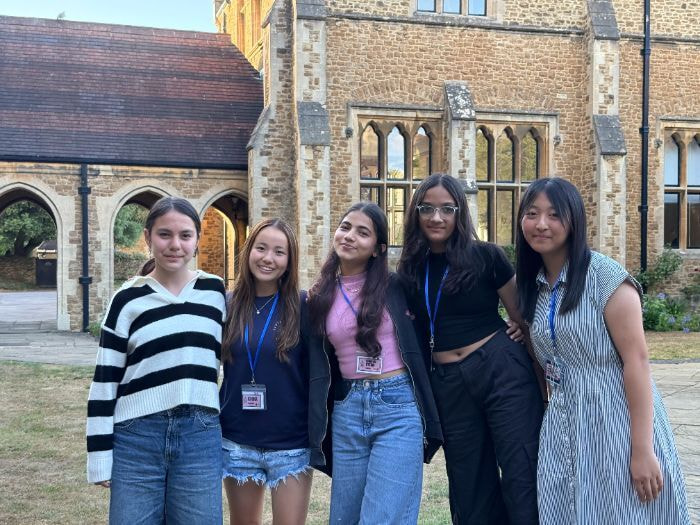 Charterhouse_Senior_Girls_International_New_Friends